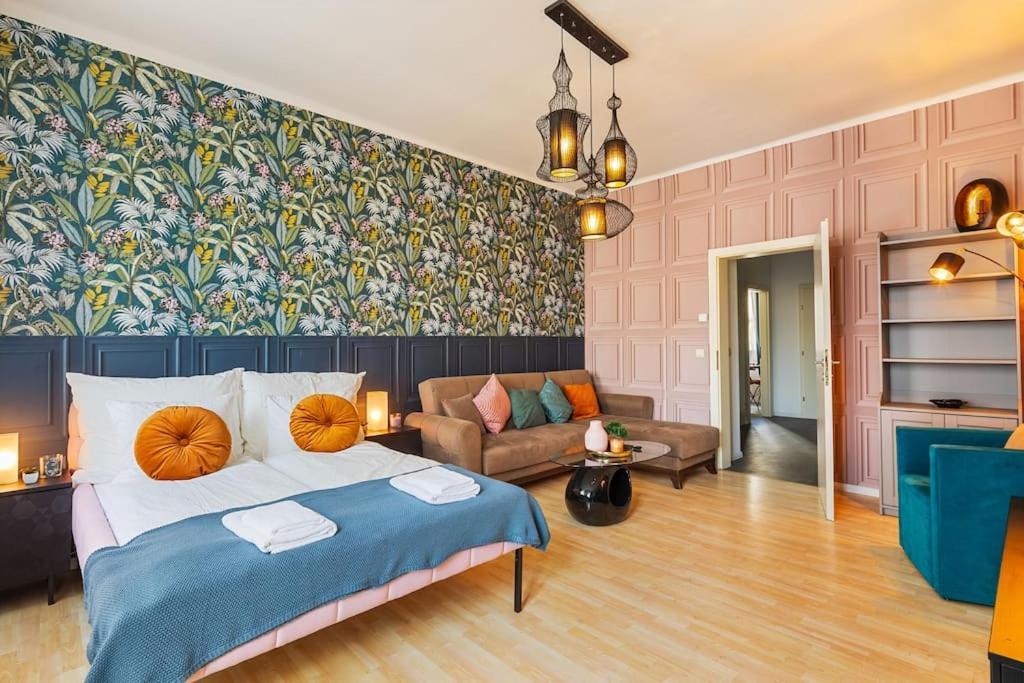 Luxury Vintage Vibe Vienne
